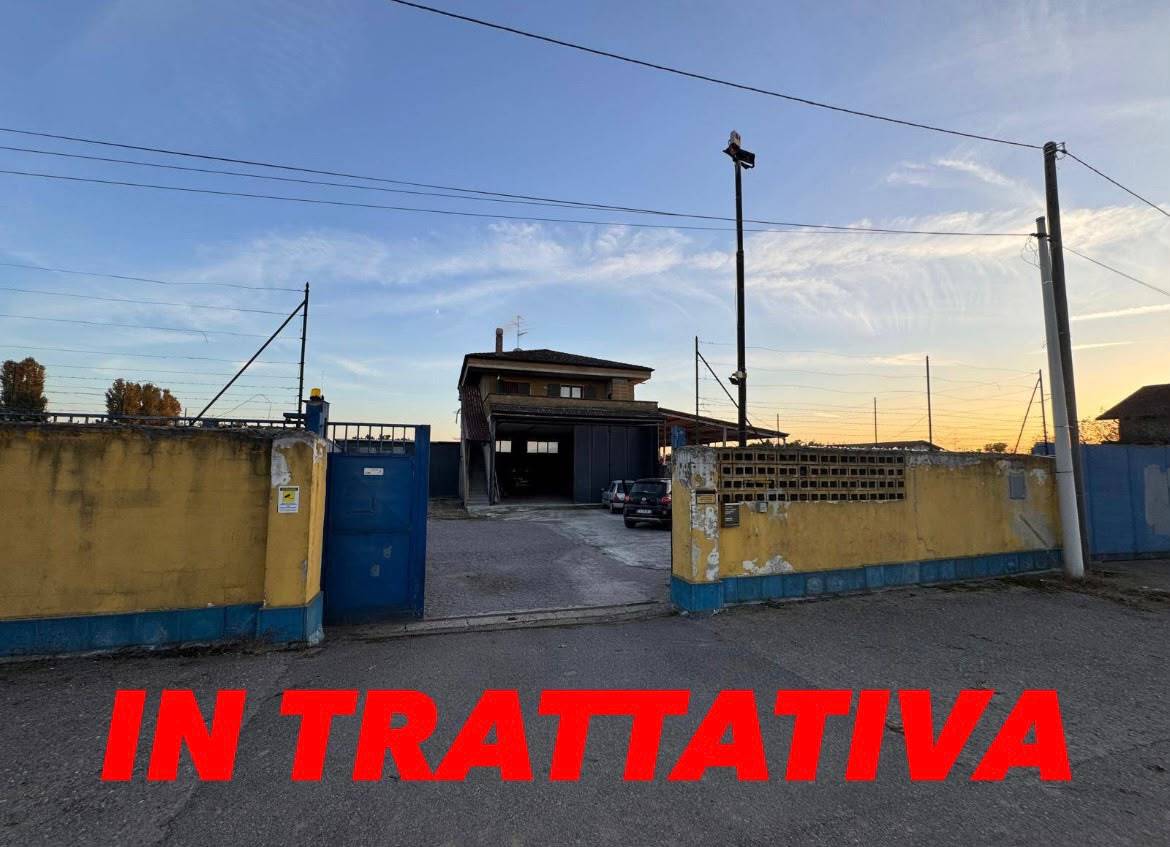 OFFICINA CON ABITAZIONE INDIPENDENTE