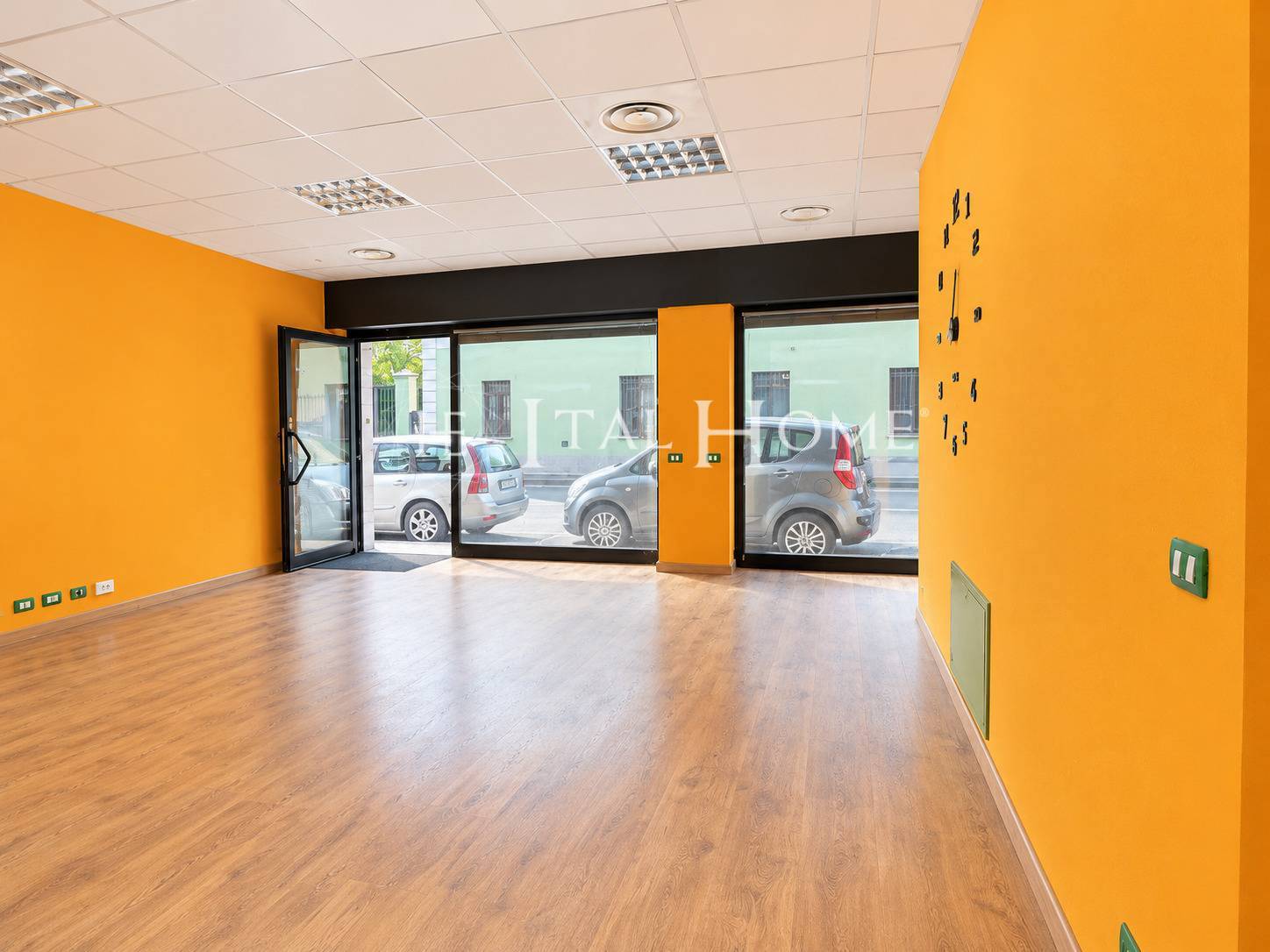 Locale commerciale In Vendita a Vaprio d'Adda